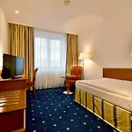 Coronet 4*