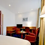 Coronet Hotell 4*