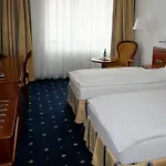Coronet Hotell
