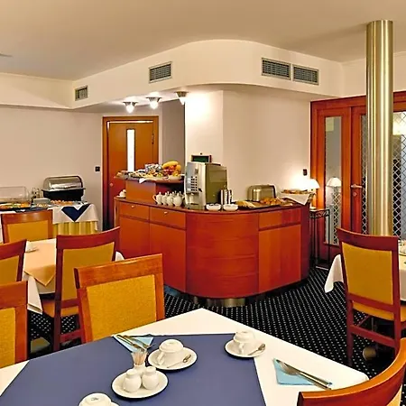 Coronet Hotel Praga