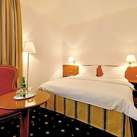 Coronet 4*