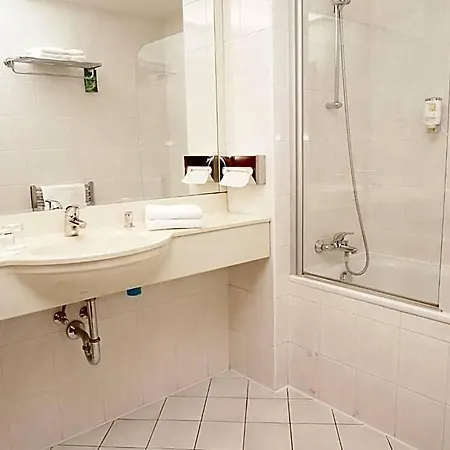 Coronet Hotel