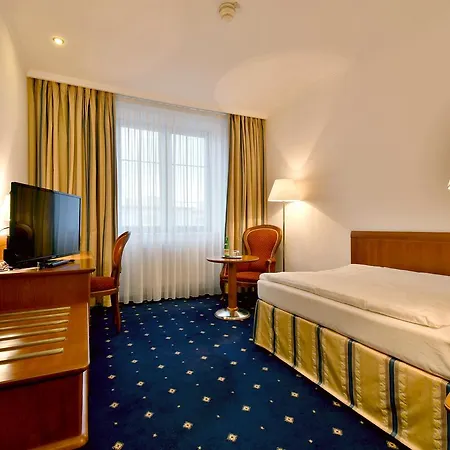 Coronet 4*