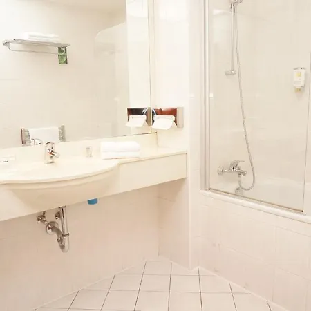 Coronet 4* Πράγα