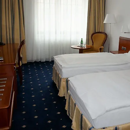Coronet Hotel