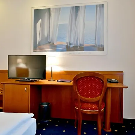 Coronet Hotel